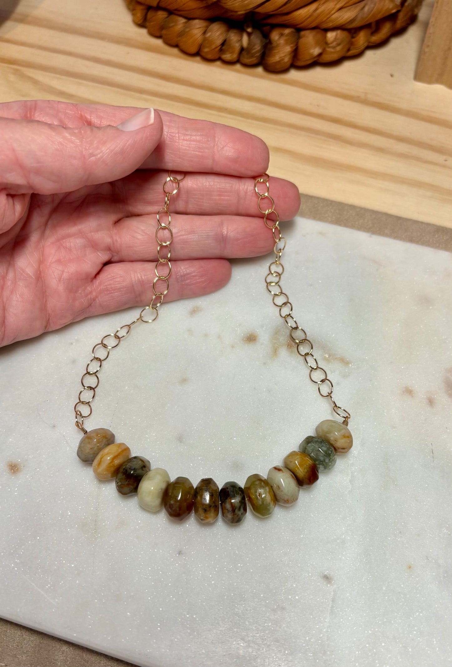 Multi color necklace