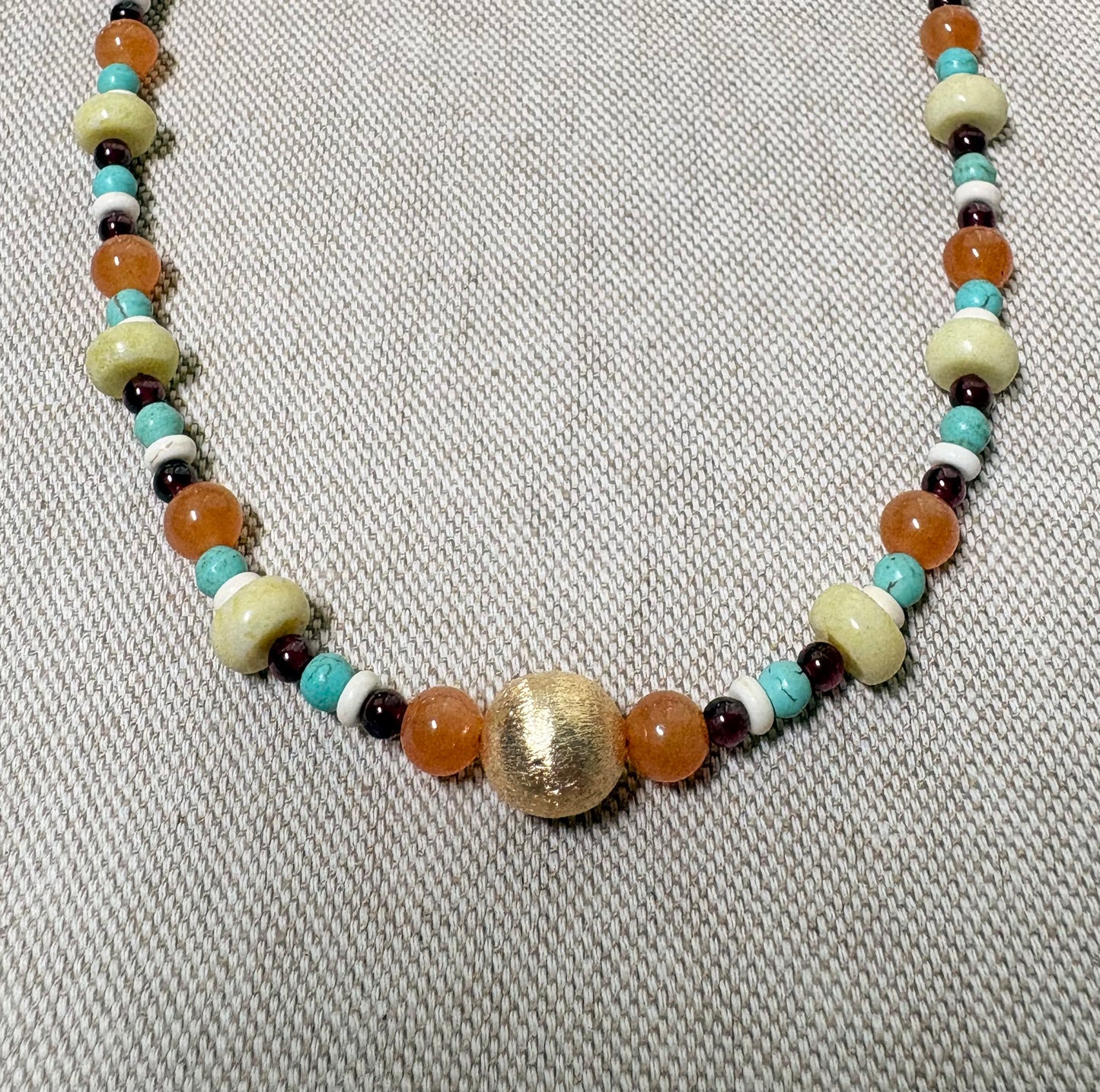 Multi color necklace